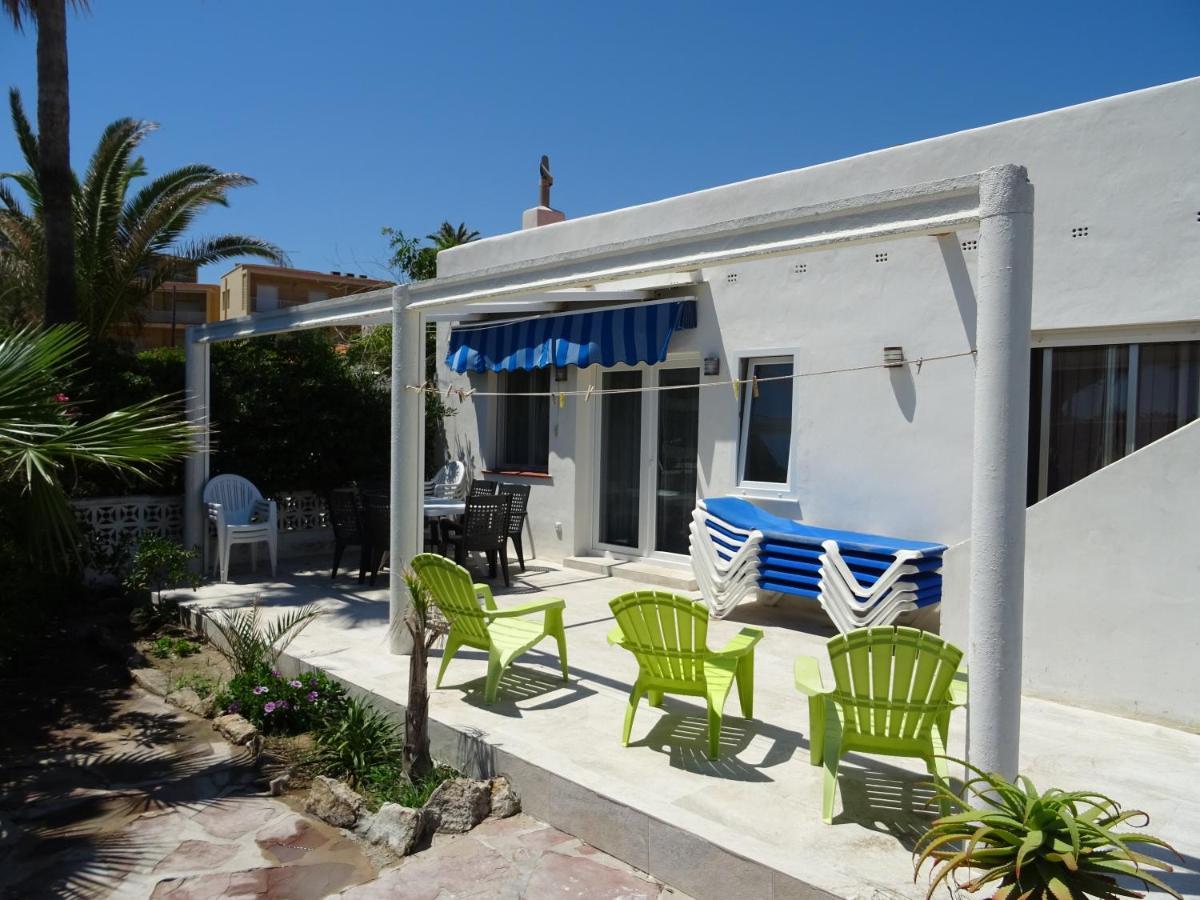 דניה Villa At Seafront With Private Garden-655 מראה חיצוני תמונה